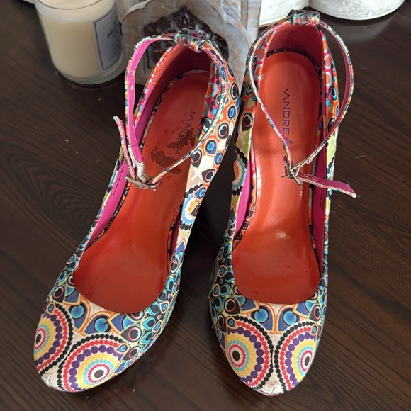 ANDREA FENZI Women's Multicolor Patterned Heels - Picture 8 of 9
